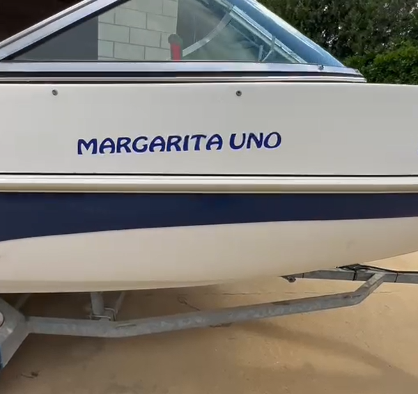 oportunidad compra la marine sur 465 margarita uno con remolque y equipamiento completo